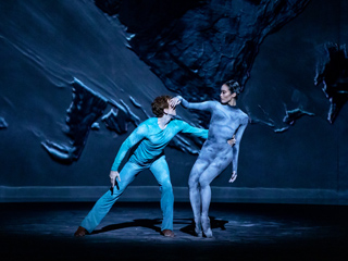 Fumi Kaneko and  Edward Watson in Wayne McGregor's The Dante Project ©2019 ROH. Photograph by Cheryl Mann