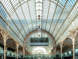 Paul Hamlyn Hall interior ©2018 ROH. Photograph by Luke Hayes