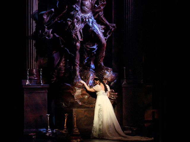 Oksana Dyka as Floria Tosca in Tosca ©ROH/Clive Barda, 2014